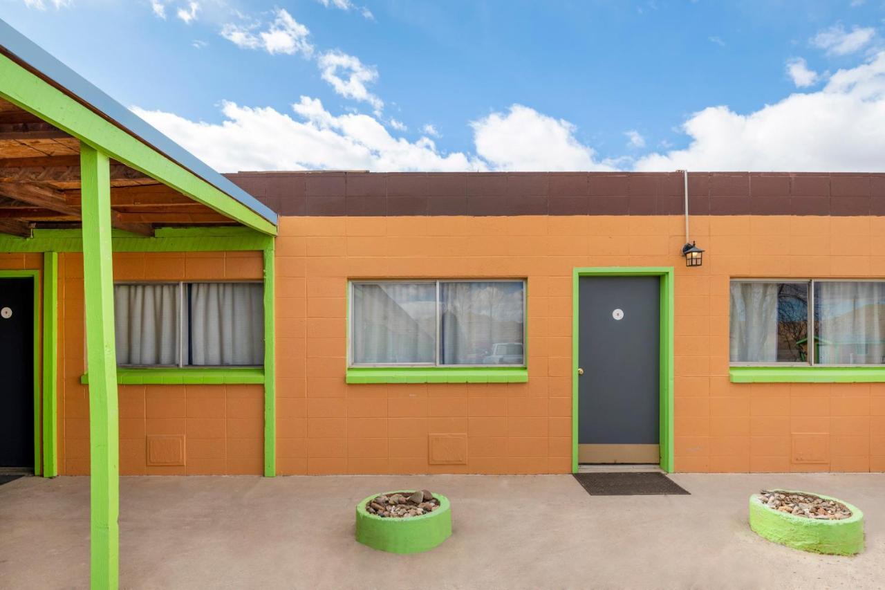 Oyo Hotel Hanksville, Ut מראה חיצוני תמונה